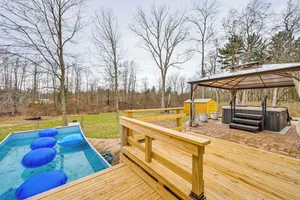 Image of 3 Mi to Dtwn: Family-friendly Home in South Haven!