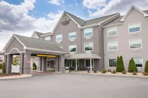 Image of Country Inn & Suites by Radisson, Columbus West, OH