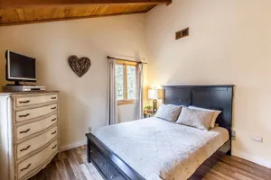 Image of Bear Claw Cabin - Perfect location with an amazing game room and hot tub!