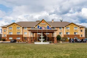 Image of Comfort Inn & Suites South Hill I-85