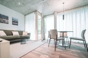 Image of Blackhome Innsbruck City South I contactless check-in