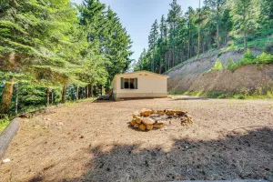 Image of Cle Elum Cabin Spacious Yard with ATV Trail Access!