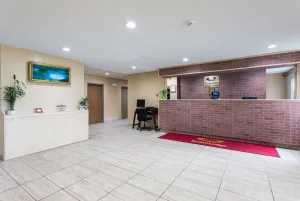 Image of Econo Lodge Painted Post - Corning