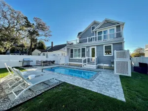 Image of Lake avenue 77