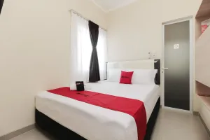 Image of RedDoorz near Soekarno Hatta Airport