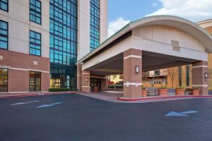 Image of Embassy Suites Hot Springs - Hotel & Spa