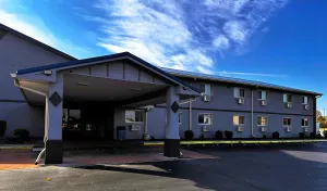 Image of Super 8 by Wyndham Indianapolis Emerson
