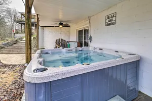 Image of Beckley Studio with Hot Tub, 4 Mi to WVU Tech!