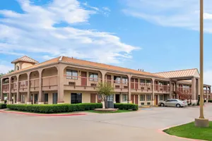Image of Super 8 by Wyndham Grand Prairie Southwest