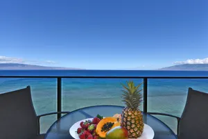 Image of Mahana 713 · MA 713 Luxury OceanFront Studio