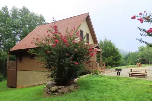 Image of Cozy Couples Getaway with Hot Tub Fox Ridge Cabin