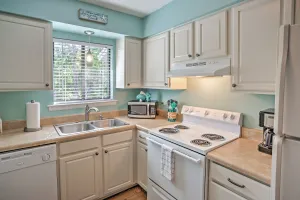 Image of Amelia Island Condo with Pool and Beach Access!