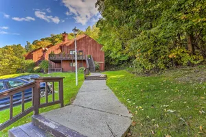 Image of Vernon Township Condo - Walk to Ski Resort!