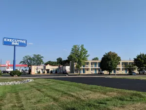 Image of Executive Inn