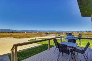 Image of Mtn-view Tiny Home Near Flathead Lake & Skiing!
