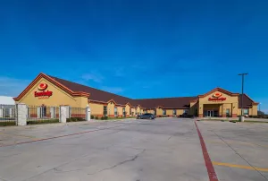 Image of Econo Lodge Inn & Suites Bridgeport