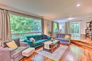 Image of Cozy Washington Escape Near Hiking & Golfing!
