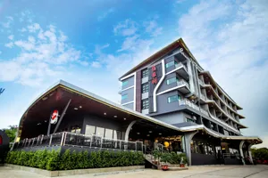 Image of Chunlee Grand Korat