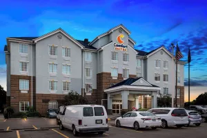 Image of Comfort Suites New Orleans East