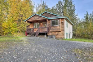 Image of 'the Eagles Nest:' 3 Mi to Downtown Wasilla!