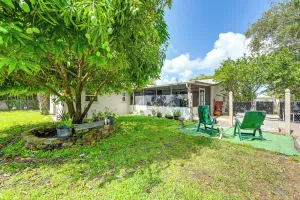 Image of 1 Mi to Dtwn Bonita Springs: Home w/ Lush Yard!