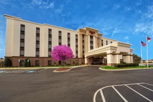 Image of Hampton Inn by Hilton Dunn