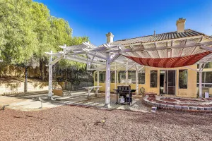 Image of 13 Mi to Dtwn Riverside: Socal Family Home!