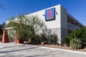 Image of Motel 6-Uvalde, TX