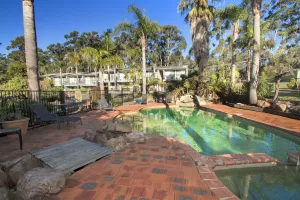 Image of Fairway Motor Inn