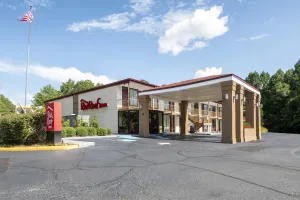 Image of Red Roof Inn West Point