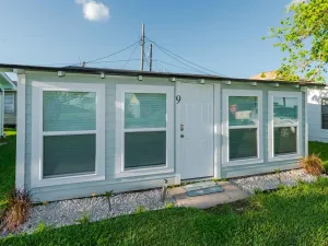 Image of St. Charles Bay Cottage #9 - Little Devil
