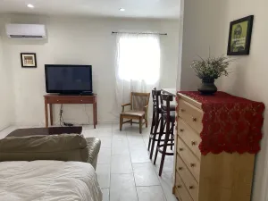 Image of Comfy Private Unit in LA