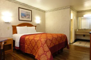 Image of Tropic Lodge