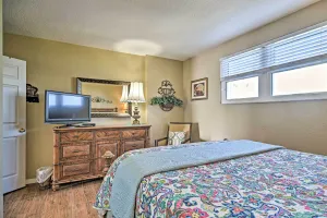 Image of NEW Beach Condo 5 min walk to the Beach Sleeps 9