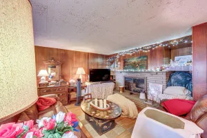 Image of Rustic Chic Retreat: 4 Mi to Kennywood!