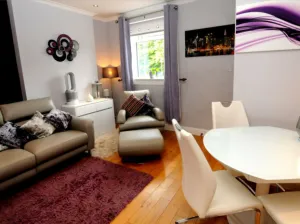Image of Cosy Beautiful Cottage in the West Side of Glasgow