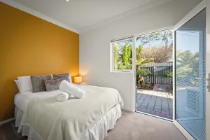 Image of Beach Haven - Gorgeous 2 Bedroom Townhouse Opposite the Beach