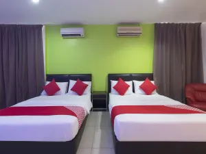 Image of OYO 44072 Mines Cempaka Hotel