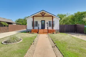Image of 5 Mi to Downtown Fort Worth Home with Yard
