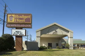 Image of Budget Host, Hempstead Inn