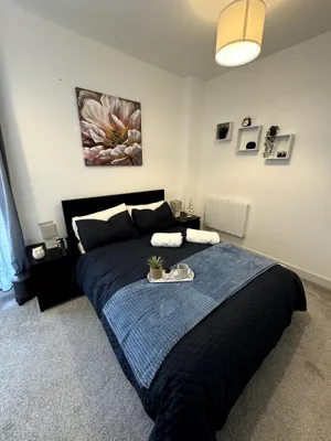 Image of Cozy Bracknell Apartment with Modern Amenities