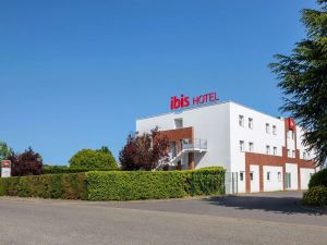 Image of ibis Massy