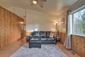 Image of 'the Eagles Nest:' 3 Mi to Downtown Wasilla!