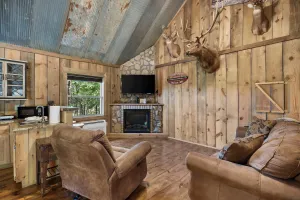 Image of Antlers Point - Cabin for 4