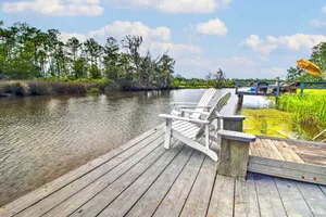 Image of The River Cottage Charming Retreat with Dock