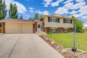 Image of Spacious Rock Springs Stay Near Shops & Dining!