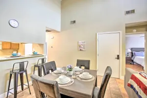 Image of New! LSU Baton Rouge Contemporary 3 Bedroom Suite Condo