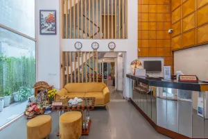 Image of Golden Sunshine Villa Hotel and Travel
