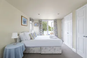 Image of JOIVY Charming 3 bed house with a rooftop terrace
