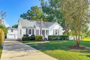 Image of 2 Mi to Downtown: Pet-friendly Home in New Bern!
